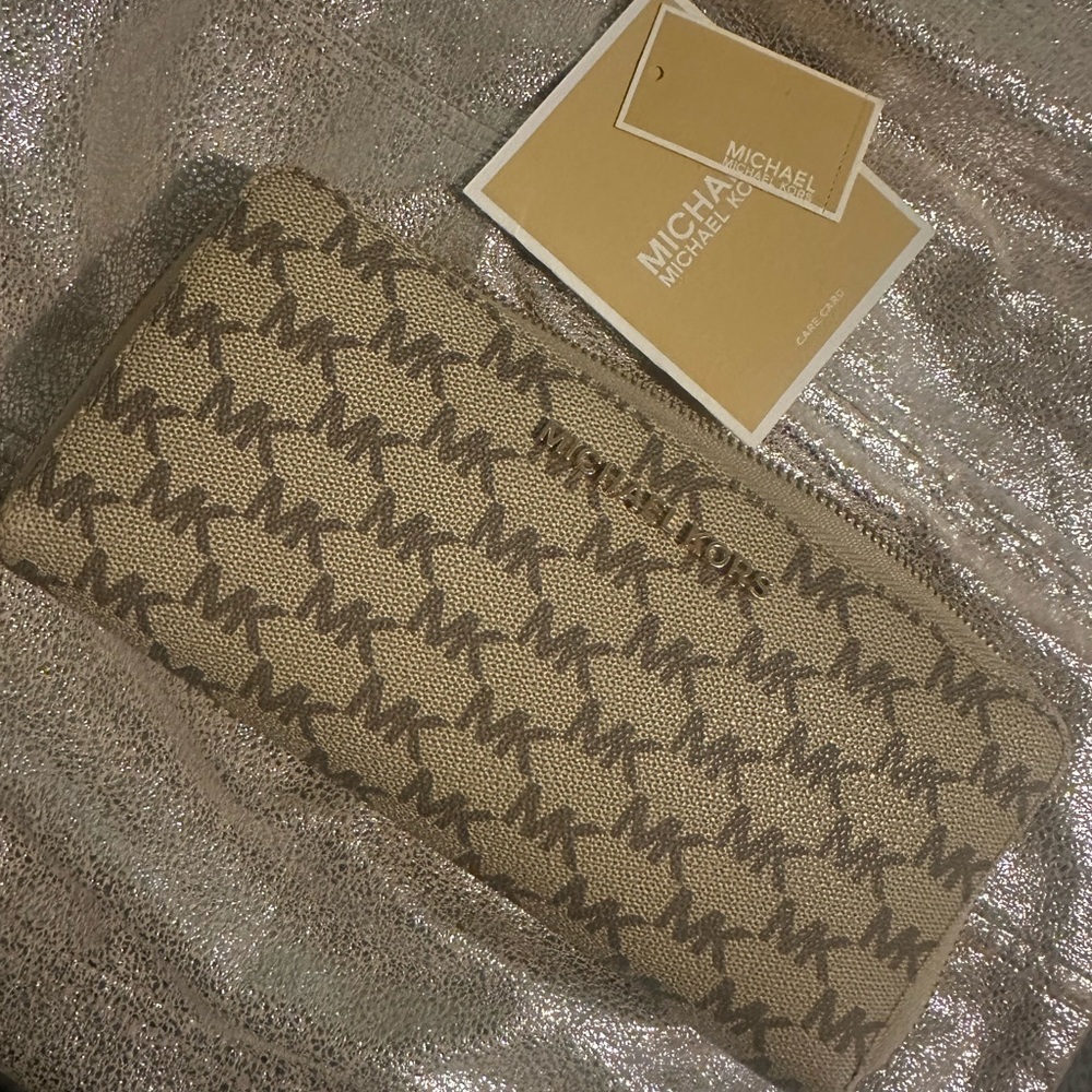 Michael Kors Beige Logo Wristlet